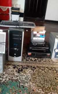 تعدادی وسیله یکجا بفروش می‌رسد کاملا سالم