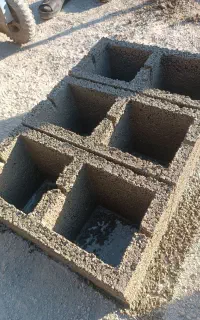 کارگر بلوک زنی