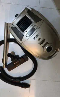 دوعدد جاروبرقی