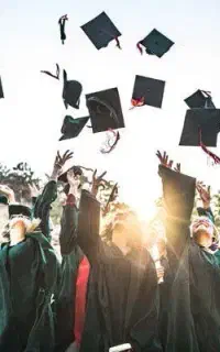 مشاوره فارغ‌التحصیلی و اخذ مدارک دانشگاهی