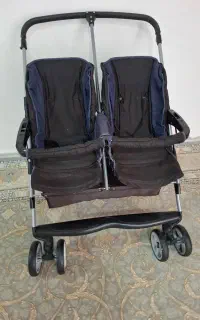 کالسکه دو قلو خارجی