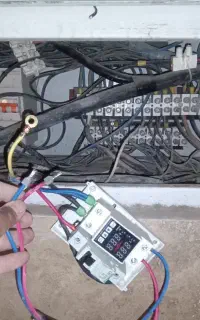 برق‌ کار امام خمینی،نصاب لوازم برقی ،برق کش،برقکار