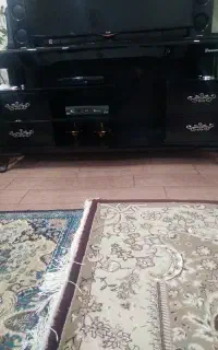 زیر تلویزیون نو سالم و تمیز