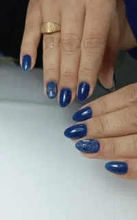 کاشت و ترمیم و پدیکور و کفسابی
