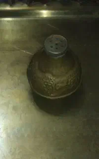 سینی و نمکدان برنجی