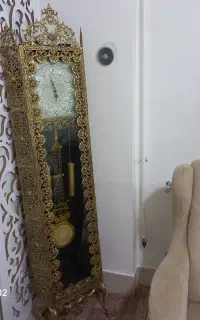 ساعت برنز ایستاده