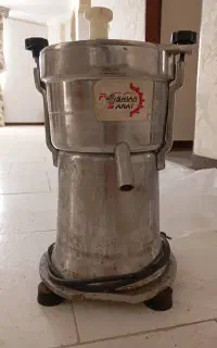 آبمیوه گیری صنعتی
