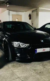 بی ام و ۳۲۰