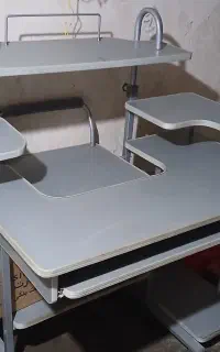 میز کامپیوتر