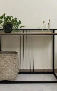 کنسول ، شلف ۶۹۰۰ یکی مونده