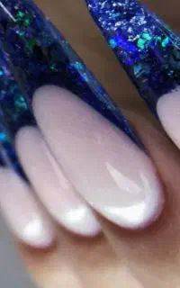کاشت ناخن و آموزش حرفه ای و مبتدی