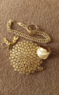 ۳۳ گرم طلای زنانه  معاوضه با خودرو
