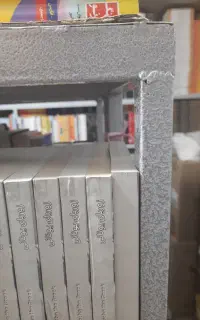 قفسه فلزی و چوبی