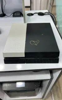 Ps4 فت ۵۰۰گیگ با دو دسته سالم اورجینال