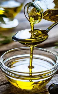روغن زیتون درجه ۱ رودبار به شرط