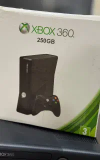 Xbox در حد نو همراه با کینکت و دو دسته