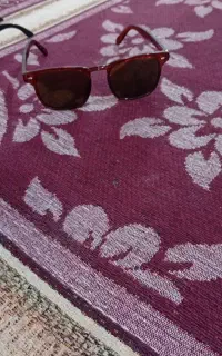 معاوضه با ویپ داعمی عینک آفتابی طبی فروش هم دارم