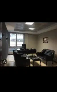 منشی دفتر خانم