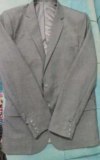 کت و شلوار مردانه رنگ طوسی