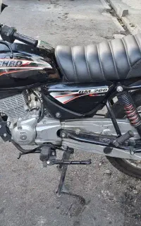 پیشرو ۲۰۰ باکسر مدل ۱۴۰۲