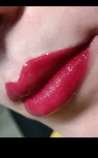 مربی آرایش دائم