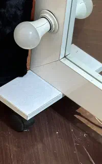 ایینه چراغ دار