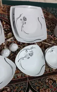 سرویس چینی نو نو اصلا استفاده نشده ۶نفره