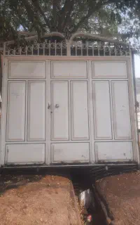 درب حیاط دست دوم
