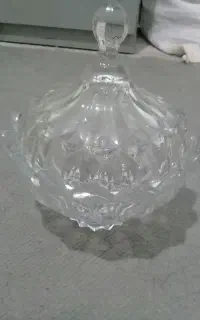 ظرف بلوری