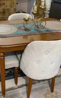 میزغذاخوری چستر کاملا نو