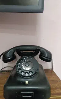 تلفن قدیمی