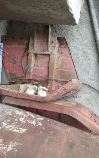 گلگیر تراکتور 69