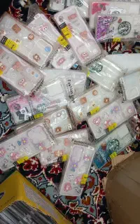 کاور گوشی نو اصلا استفاده نشده