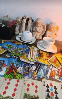 فال( تاروت همراه با قهوه) سرکتاب دعا