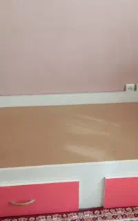 تخت و پاتختی