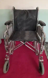 ویلچر نو سالم و تمیز