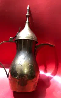 دله عربی برنجی اصلی و دست ساز قدیمی ( قهوه ساز )