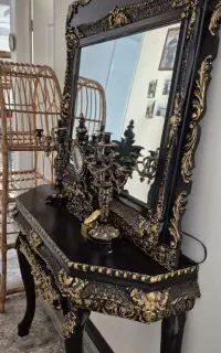 اینه و کنسول