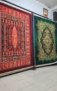 فرش کارخانه ای &+ طرح نسترن - حاشیه دار