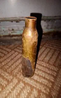 تعداد پوکه خالی قدیمی آهنی