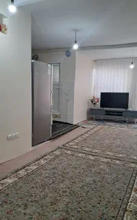 آپارتمان  نقلی و شیک  حیاط دار