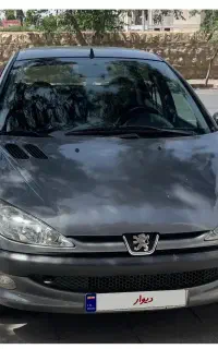 پژو ۲۰۶ v8 صندوق دار