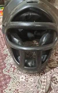 یک عدد کلاه رزمی سالم