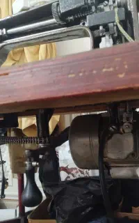 چرخ هندی سیاه سفید دوز