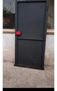 درب انبار آهنی