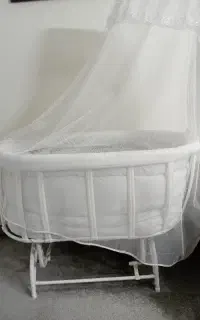 تخت و گهواره کودک