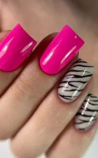 خدمات کاشت ناخن و اموزش