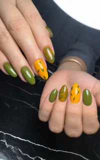 کاشت ناخن و پدیکور