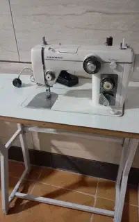 چرخ خیاطی ژانومه 801و802 توافقی میز موجوده