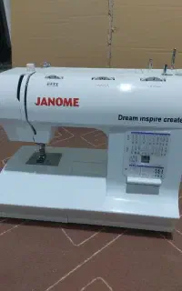 چرخ خیاطی ژانومه مدل902 نو مناسب جهزیه